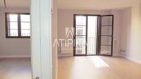 Bedroom of Flat for sale in  Barcelona Capital  with Air Conditioner