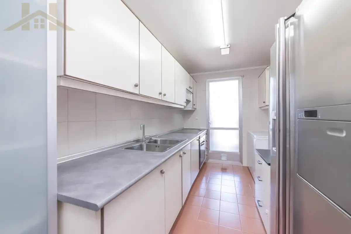 Kitchen of Flat for sale in Rivas-Vaciamadrid  with Air Conditioner, Heating and Parquet flooring