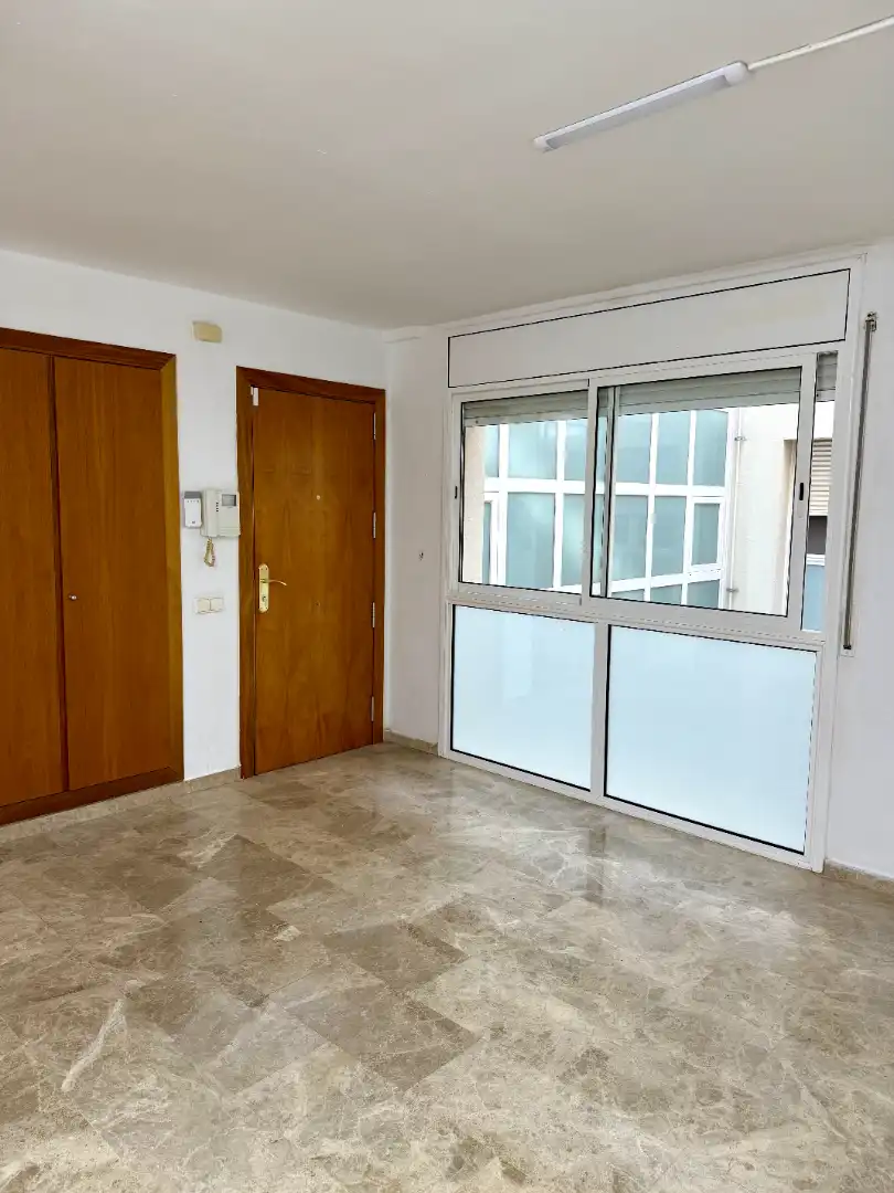 Wohnung zum Verkauf in Barcelona mit Heizung, Terrasse und Alarm