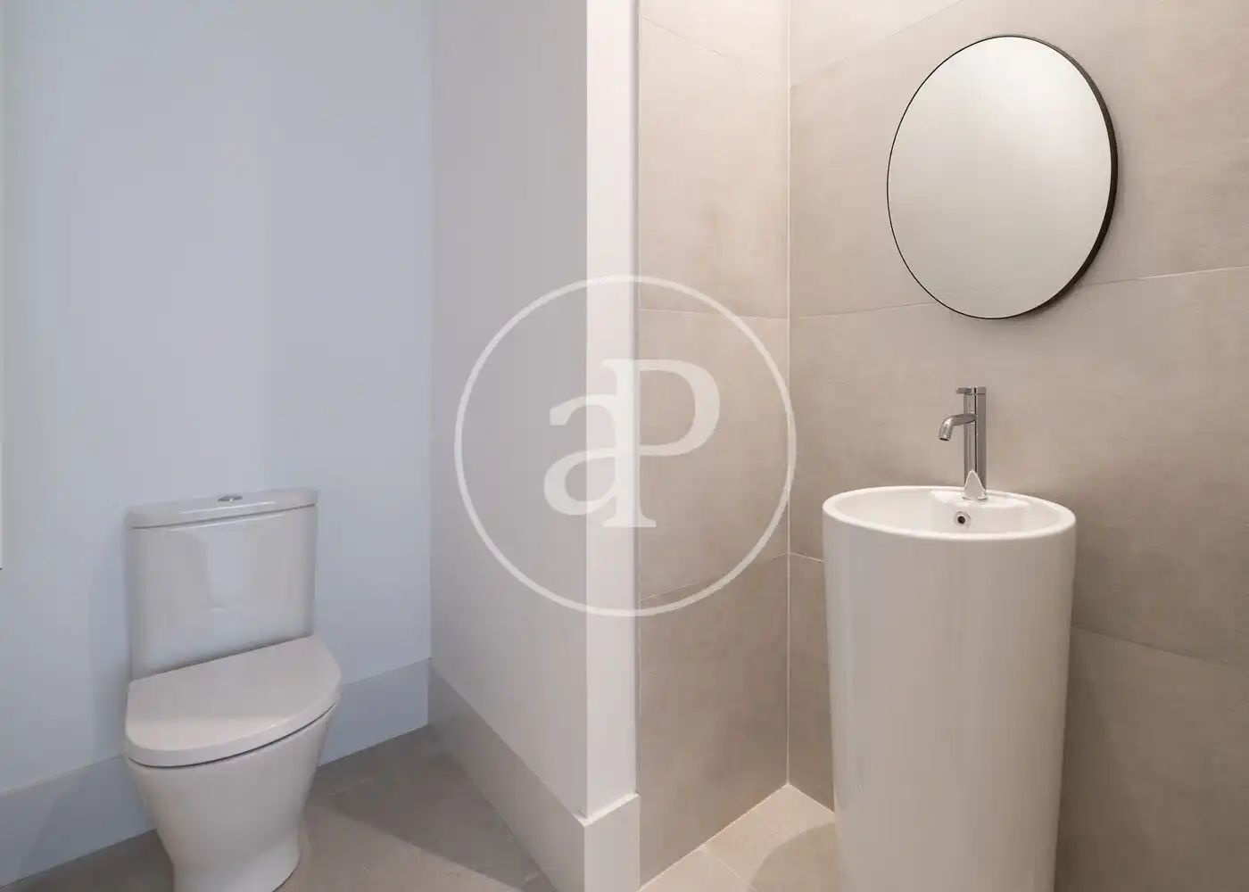 Baño de Piso en venta en Madrid con Aire acondicionado y Calefacción
