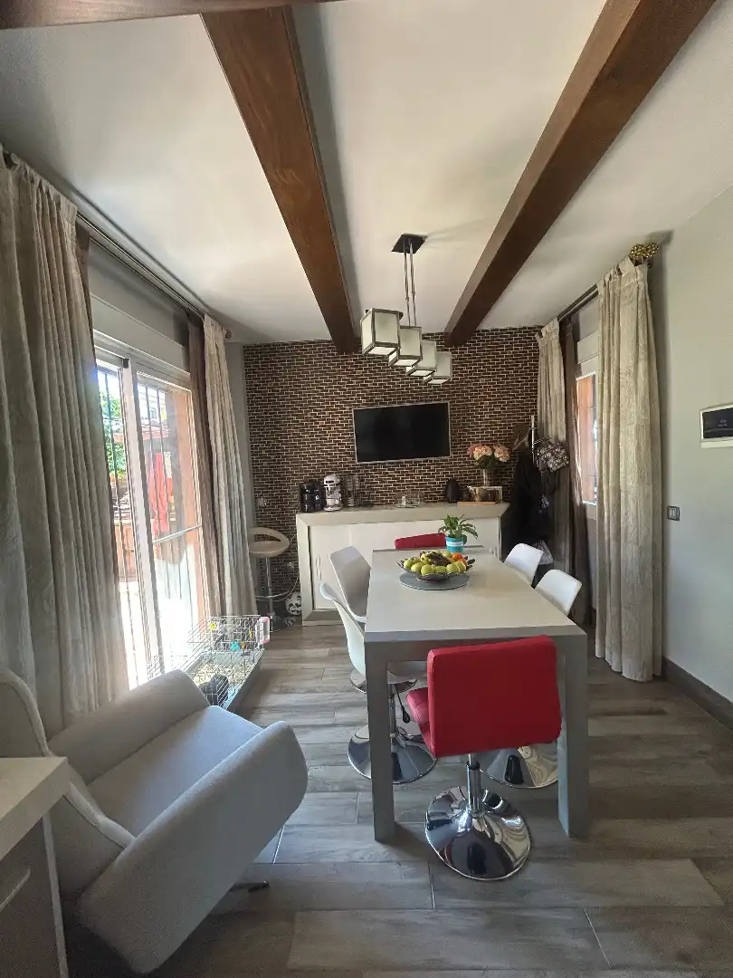 Esszimmer von Einfamilien-Reihenhaus zum Verkauf in Alhaurín de la Torre mit Klimaanlage, Privatgarten und Terrasse