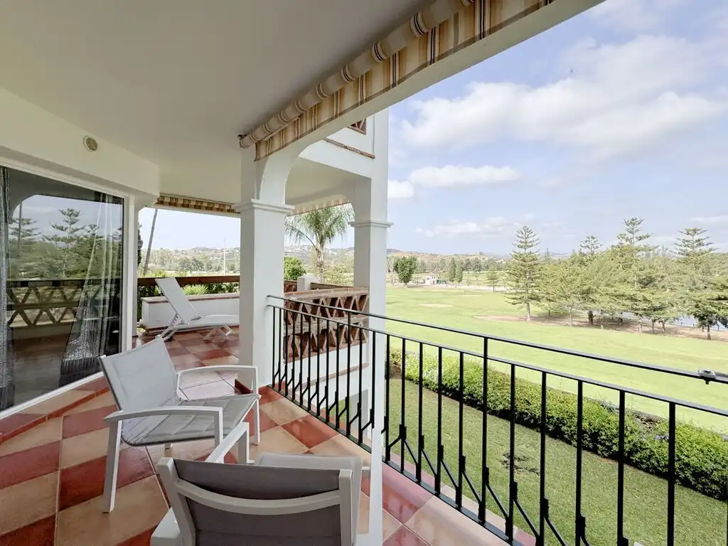 Apartamento con piscina en venta en Mijas Golf