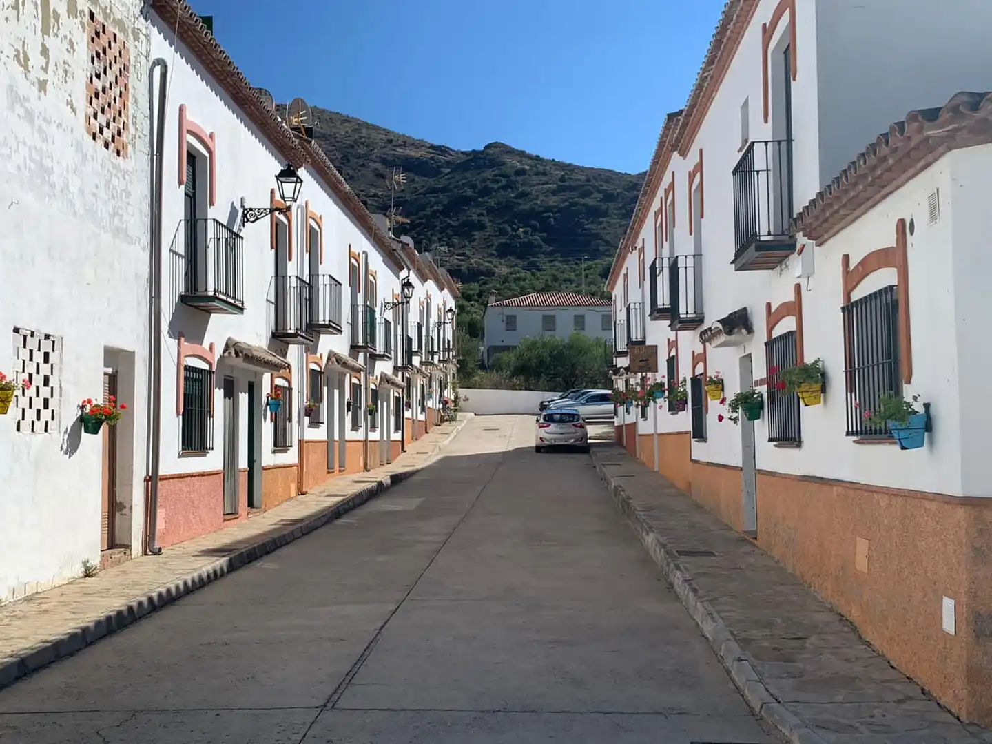 Vista exterior de Casa adosada en venda en Jimera de Líbar