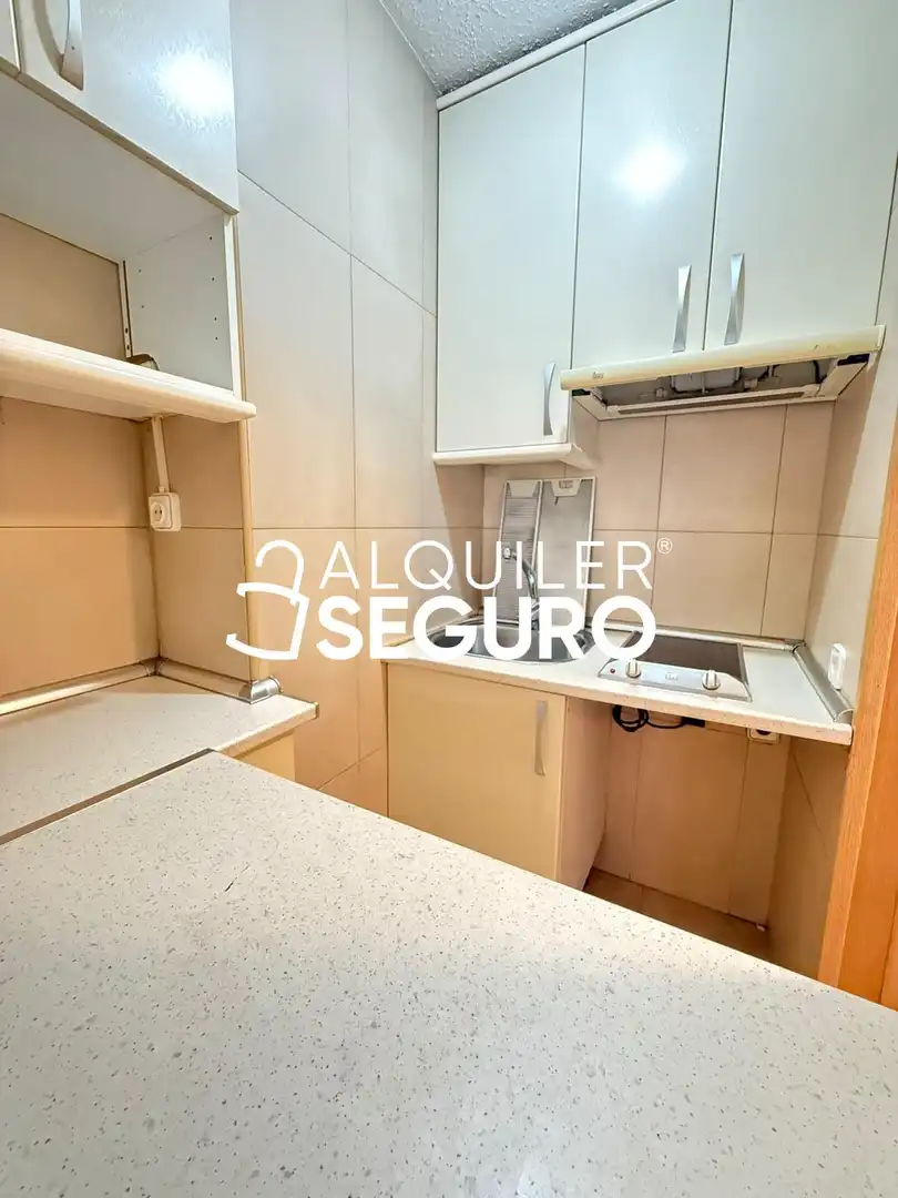 Cocina de Piso de alquiler en Madrid con Aire acondicionado, Calefacción y Terraza