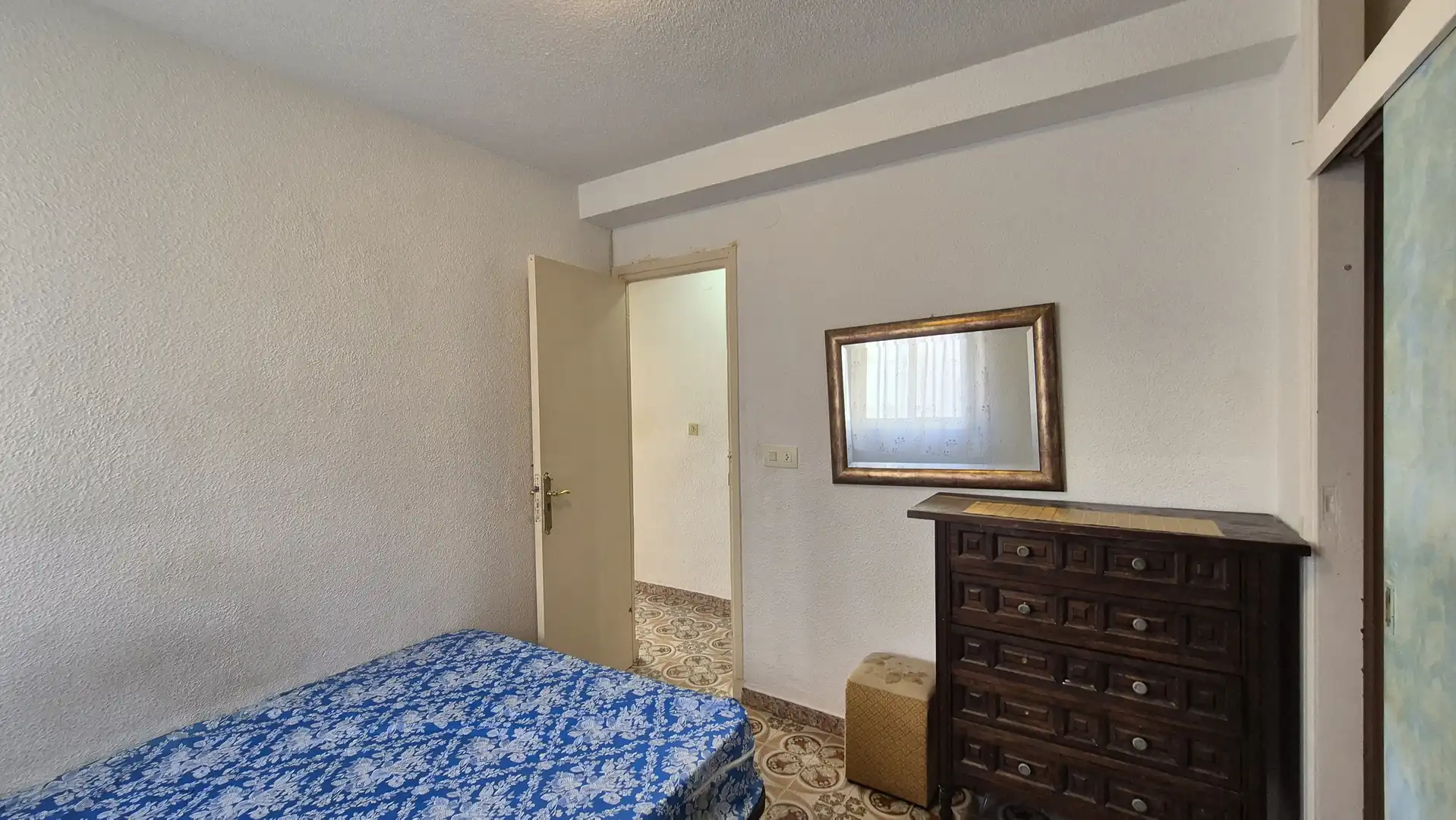 Dormitori de Pis en venda en Benidorm amb Calefacció, Moblat i Balcó