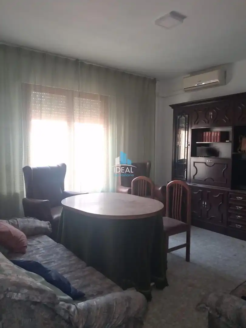 Comedor de Piso en venta en Don Benito con Aire acondicionado, Calefacción y Amueblado