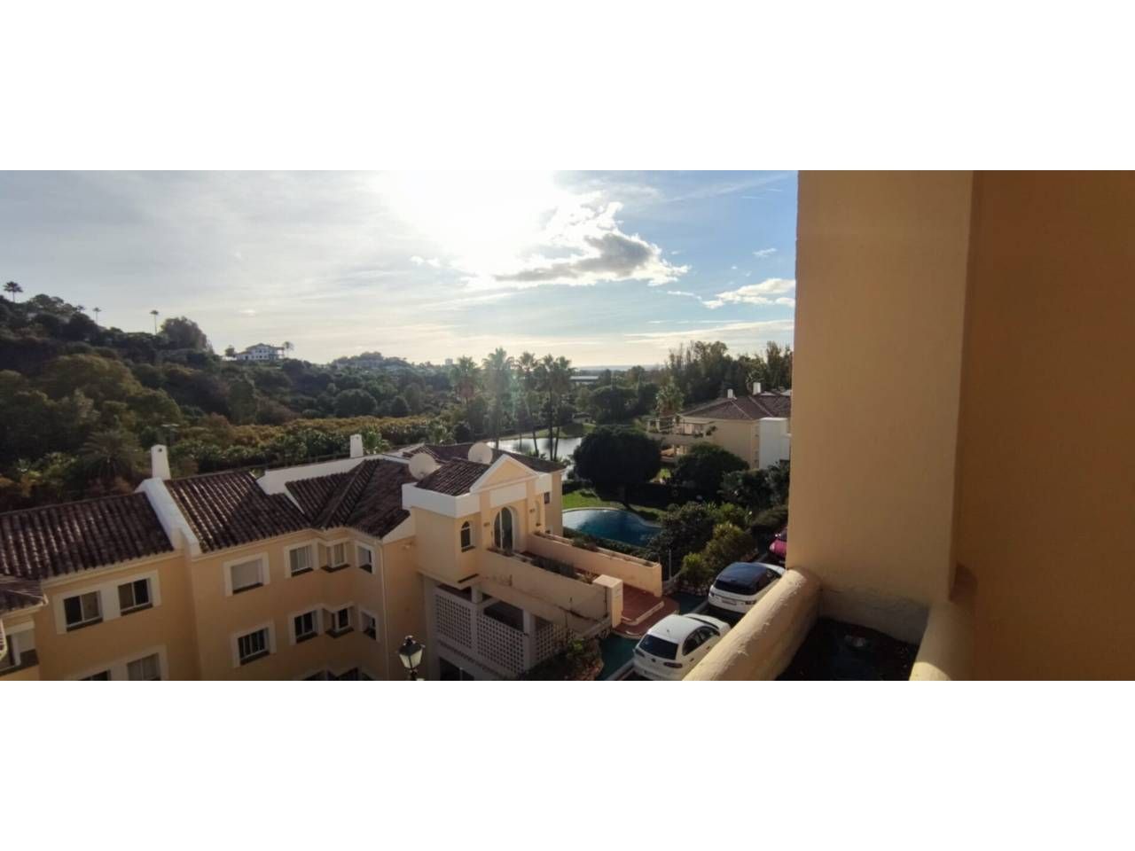 Exterior view of Apartment for sale in Benahavís  with Terrace, Alarm and Community pool