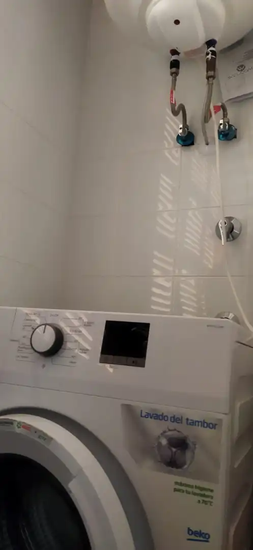 Baño de Piso de alquiler en Roquetas de Mar con Aire acondicionado, Calefacción y Terraza