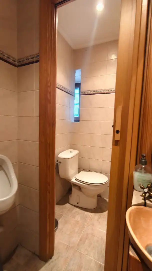 Bathroom of Houses for sale in Avilés  with Parquet flooring and Balcony
