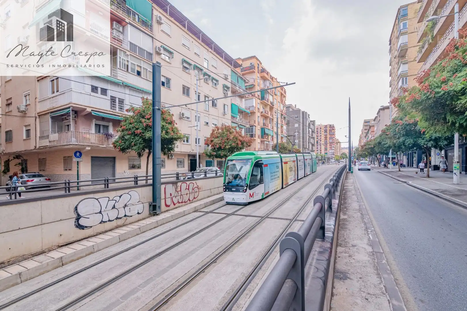 Vista exterior de Piso en venta en Granada con Aire acondicionado y Balcón