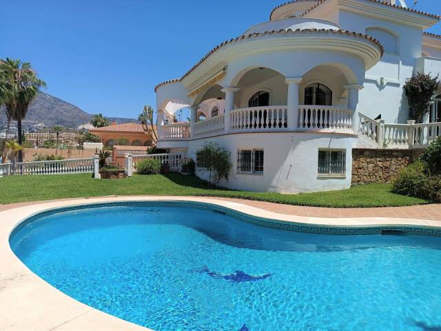 Casa-chalet en Venta en Hacienda Torrequebrada