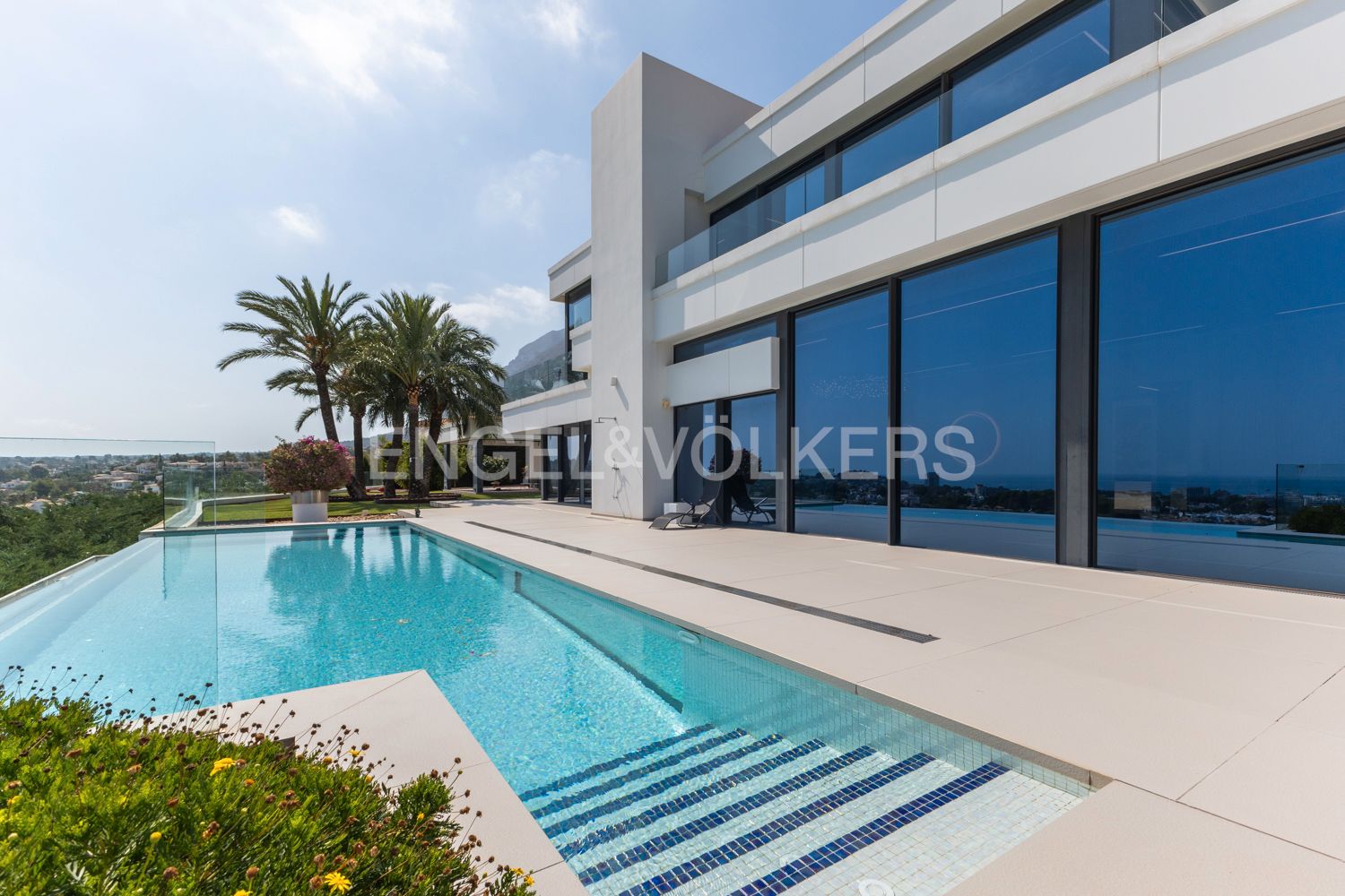 Exterior view of House or chalet to rent in Dénia  with Air Conditioner, Heating and Private garden