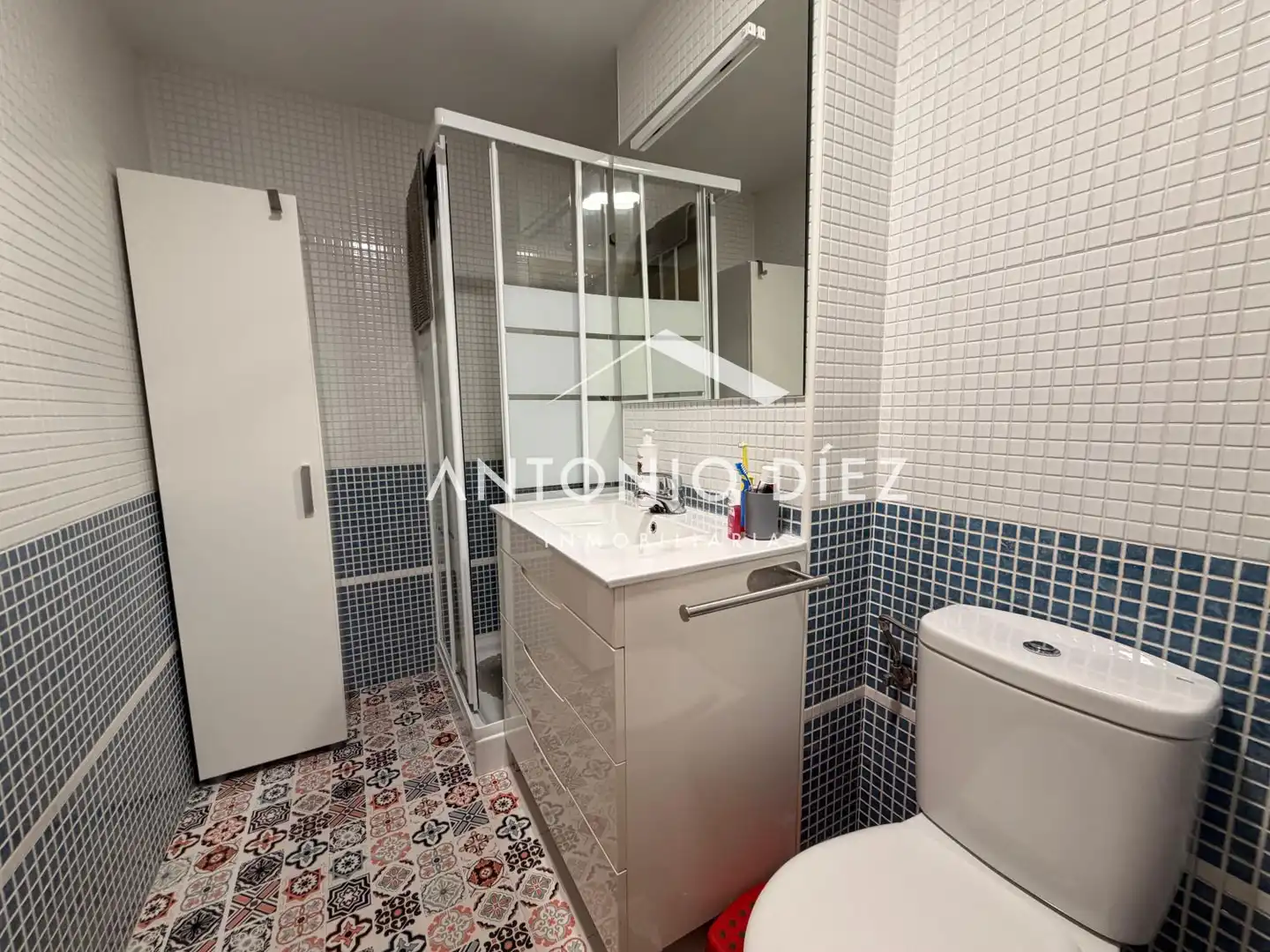 Bathroom of Duplexes for sale in Aspe  with Air Conditioner, Terrace and Storage room