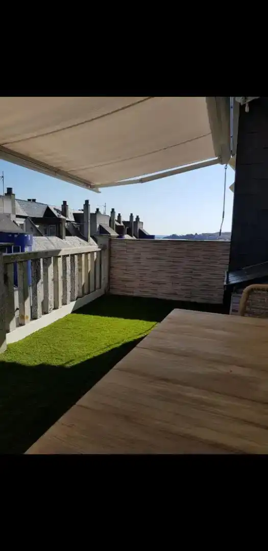 Terrassa de Àtic de lloguer en Sanxenxo amb Jardí privat, Parquet i Moblat