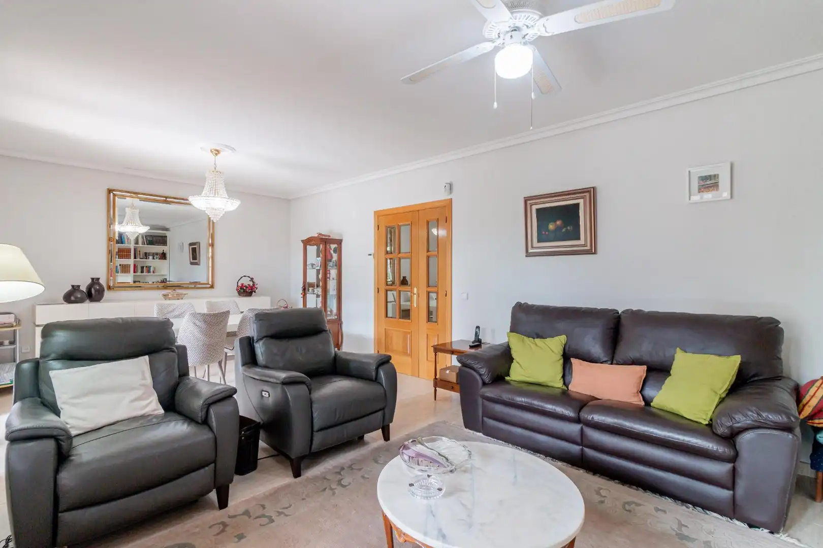 Sala d'estar de Casa adosada en venda en Collado Mediano amb Calefacció i Terrassa