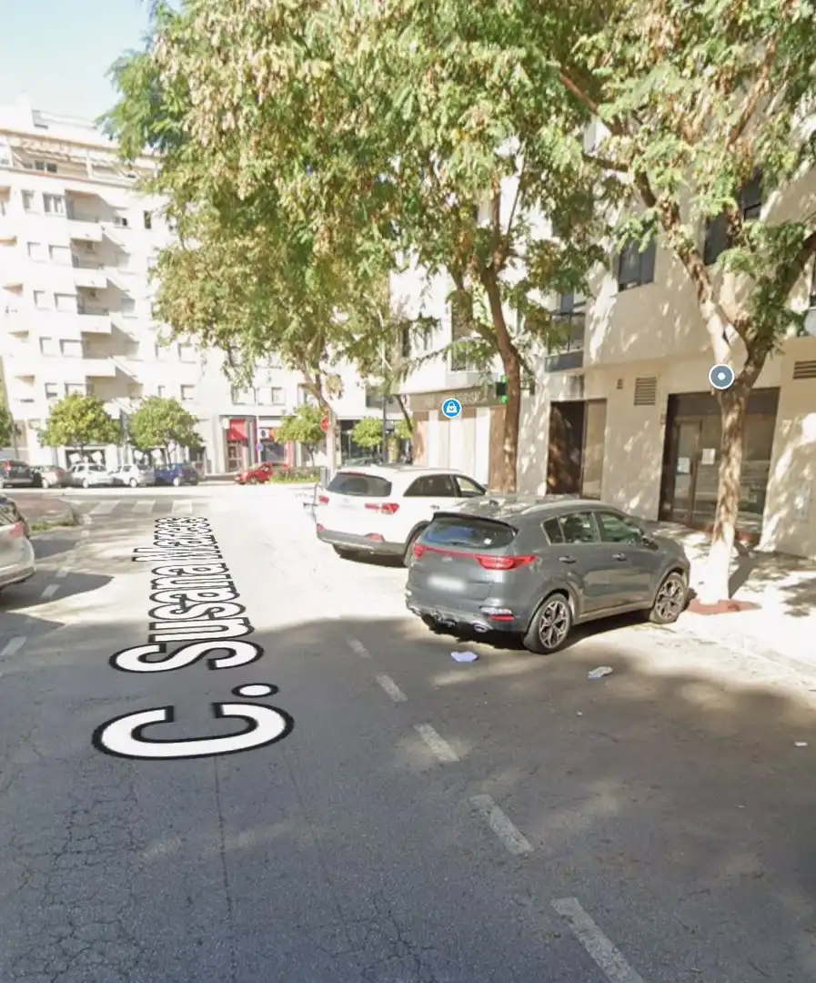Vista exterior de Local en venta en Algeciras