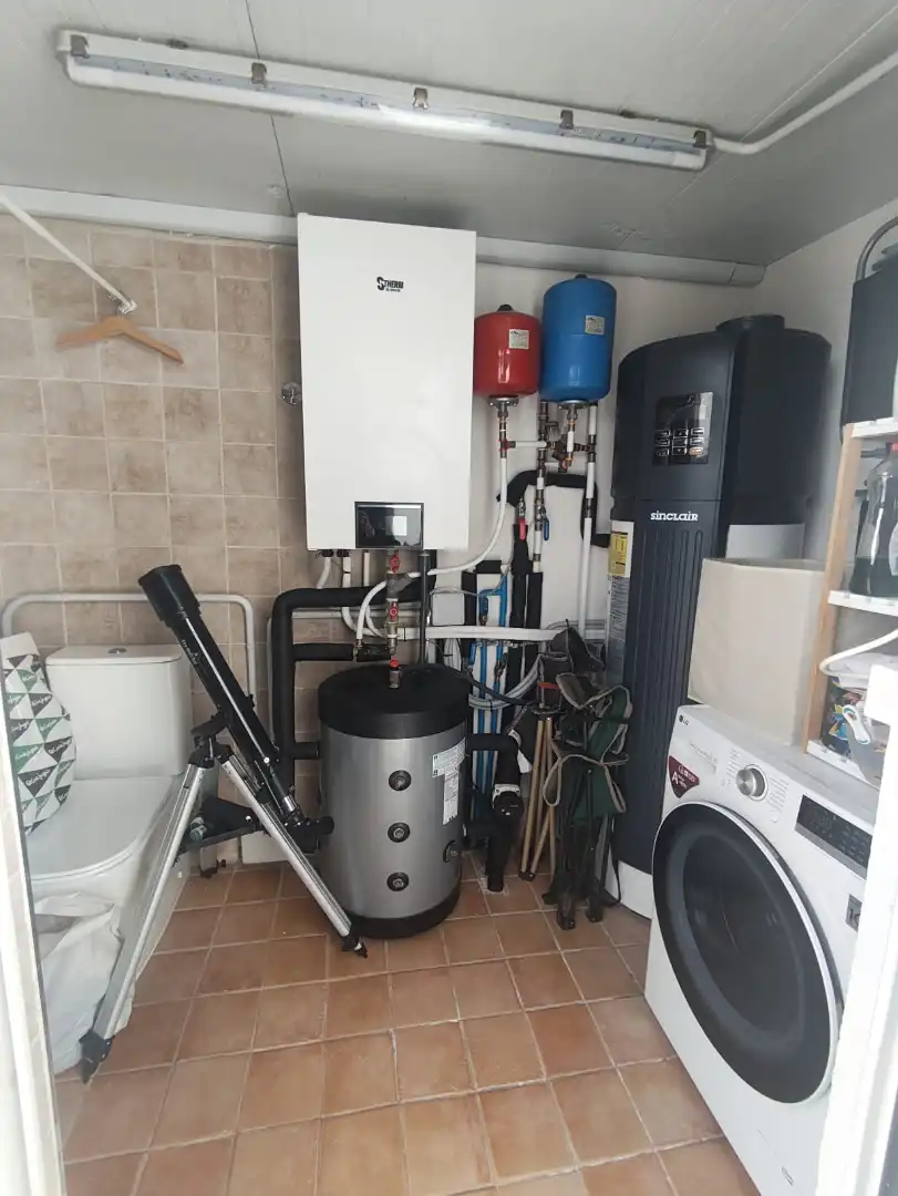 Houses for sale in Las Ventas de Retamosa  with Air Conditioner, Heating and Storage room