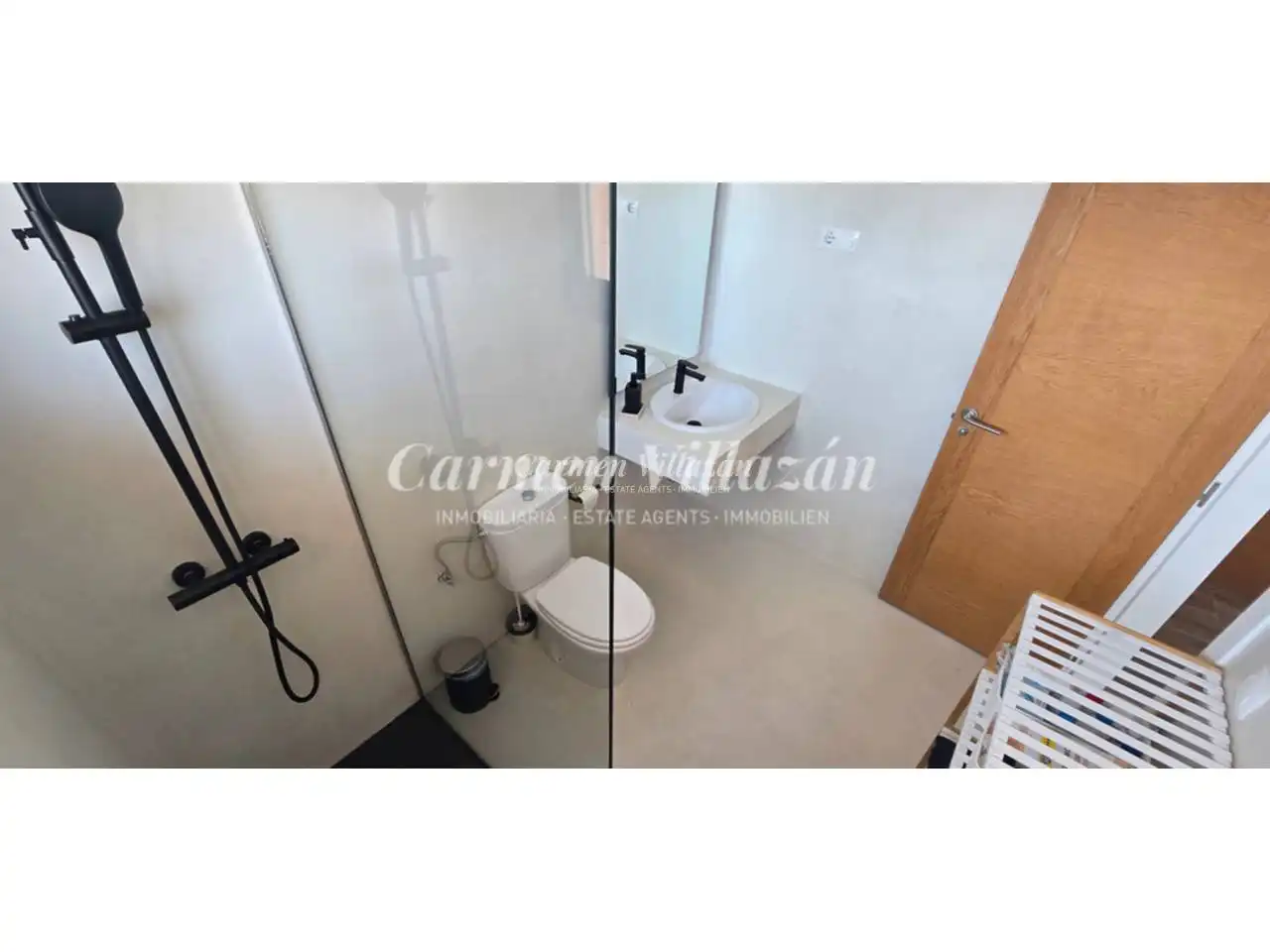 Baño de Dúplex en venta en Antigua con Aire acondicionado, Terraza y Amueblado