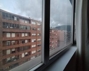 Bedroom of Office to rent in Bilbao 