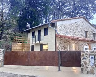 Vista exterior de Finca rústica en venda en Puente Viesgo amb Calefacció, Jardí privat i Terrassa