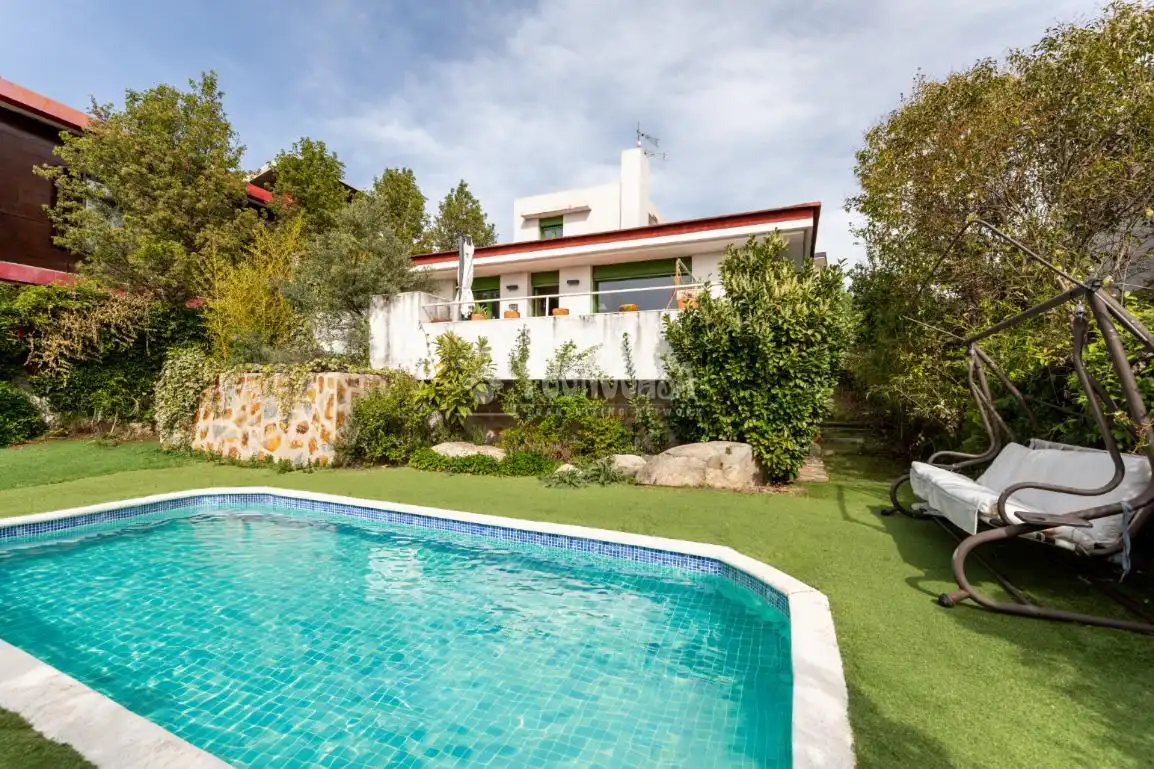 Piscina de Casa o chalet en venta en Torrelodones con Calefacción, Jardín privado y Terraza