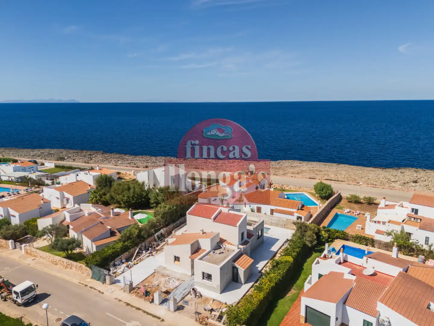 Villa mit Pool zum Verkauf in Cala Blanca