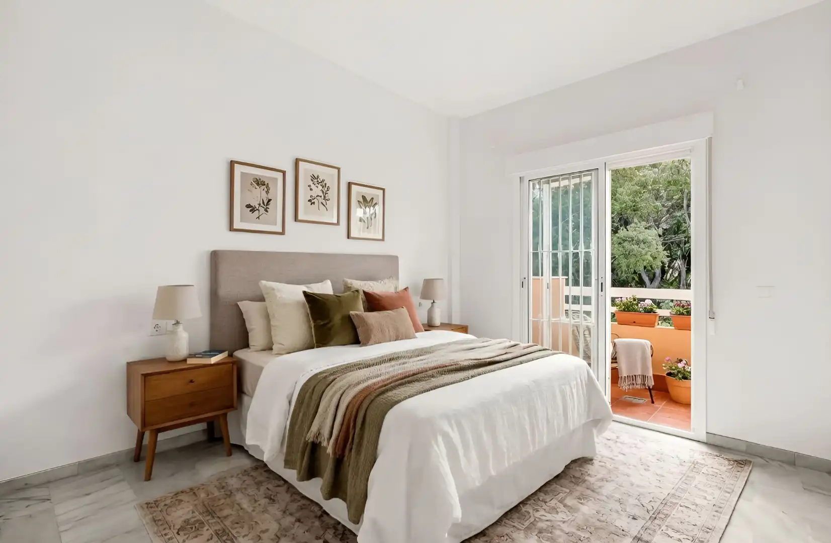 Schlafzimmer von Wohnung zum Verkauf in Marbella mit Klimaanlage, Heizung und Terrasse