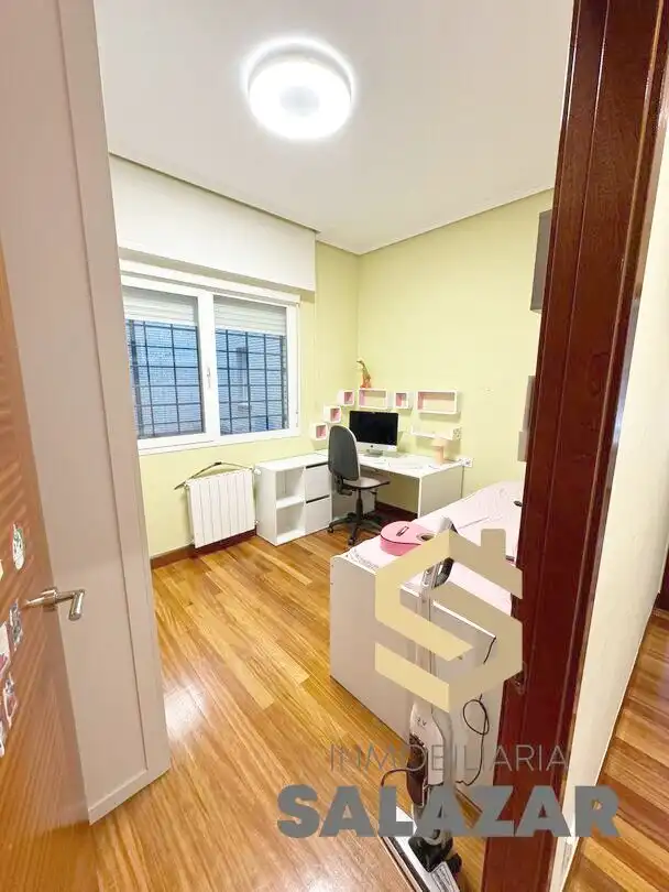 Flat for sale in Bilbao   with Air Conditioner, Heating and Storage room