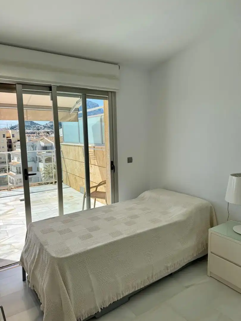 Schlafzimmer von Dachboden zur Miete in Jávea / Xàbia mit Klimaanlage, Heizung und Terrasse