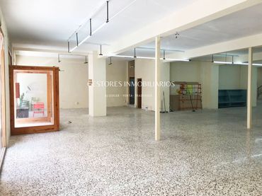 Locale commerciale in vendita a Zona Nord