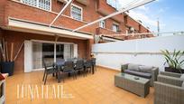 Terrassa de Casa adosada en venda en Viladecans amb Calefacció, Jardí privat i Terrassa