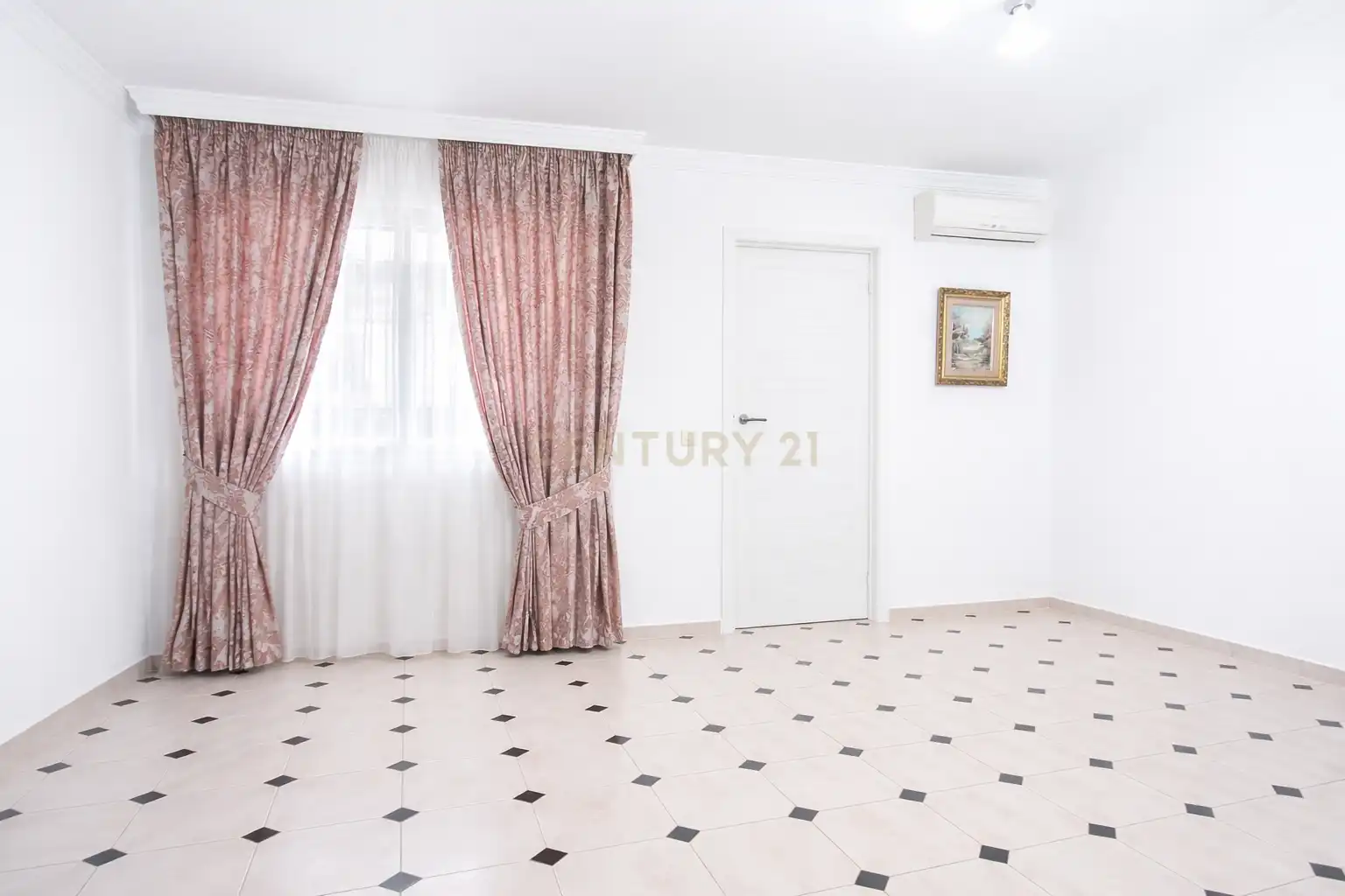 Casa adosada en venta en Av. las Palmeras, Benalmádena, Spain, -1, Parque de la Paloma