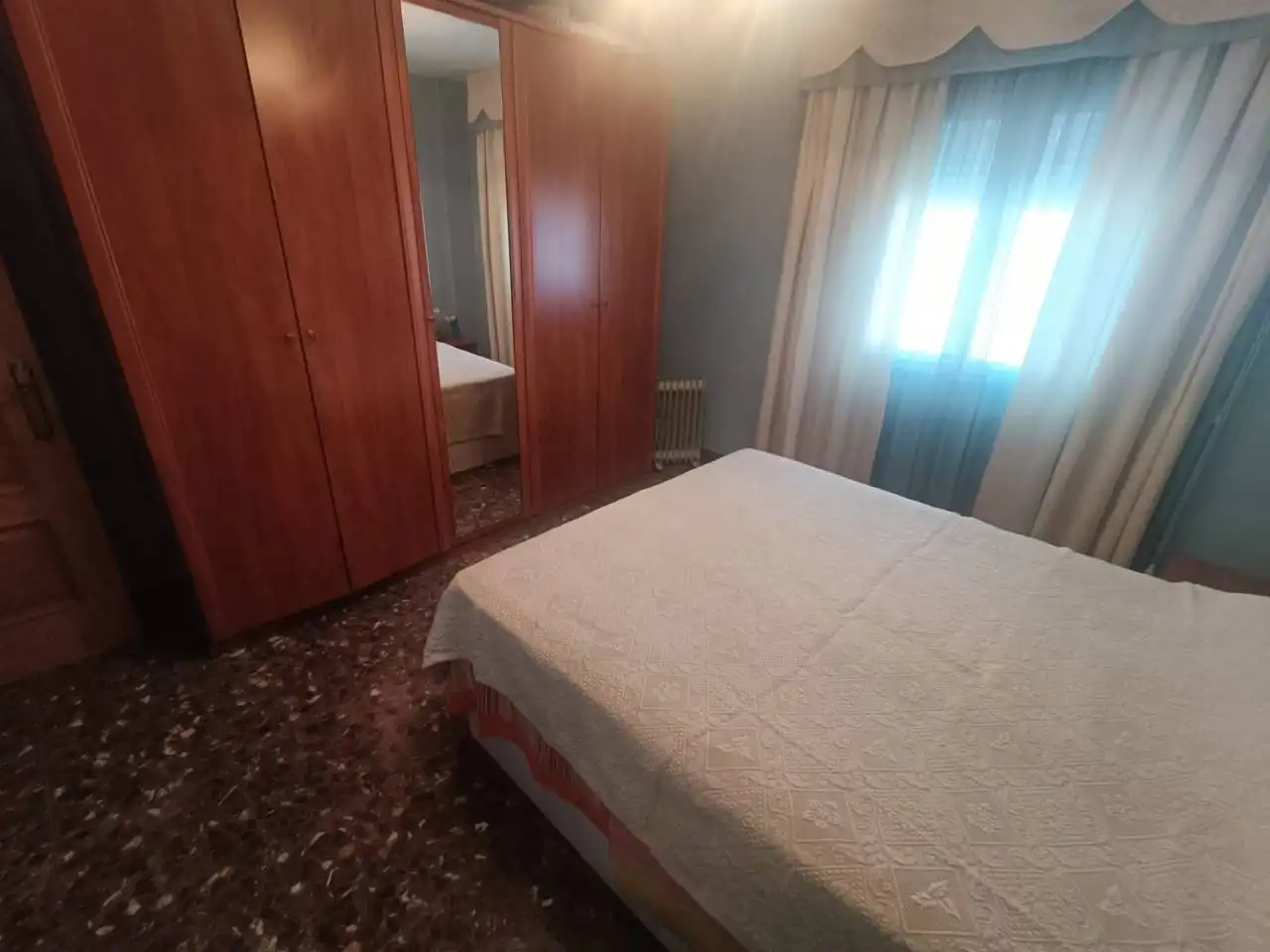 Dormitori de Casa o xalet en venda en Villanueva Mesía amb Jardí privat, Terrassa i Moblat