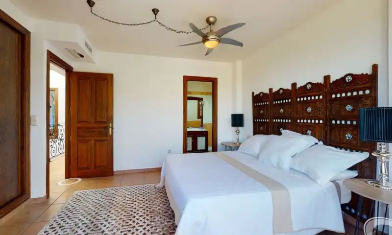 Detached house with pool for sale in La Perleta, imagen 4
