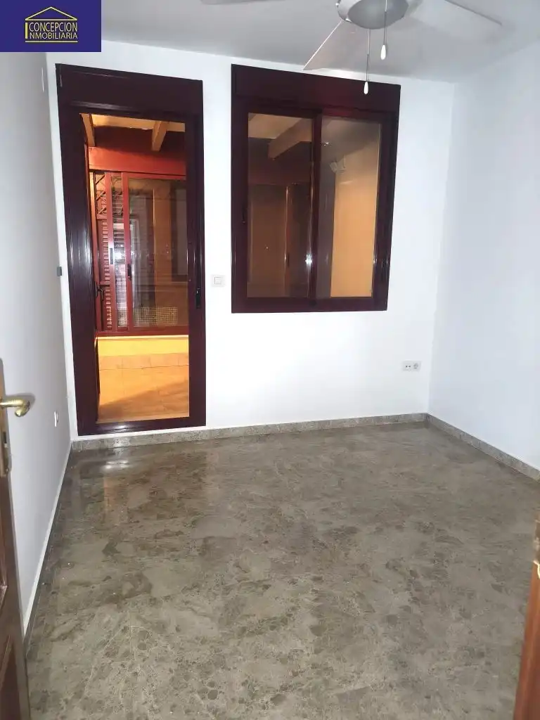 Casa adosada en venda en Córdoba amb Aire condicionat, Calefacció i Terrassa