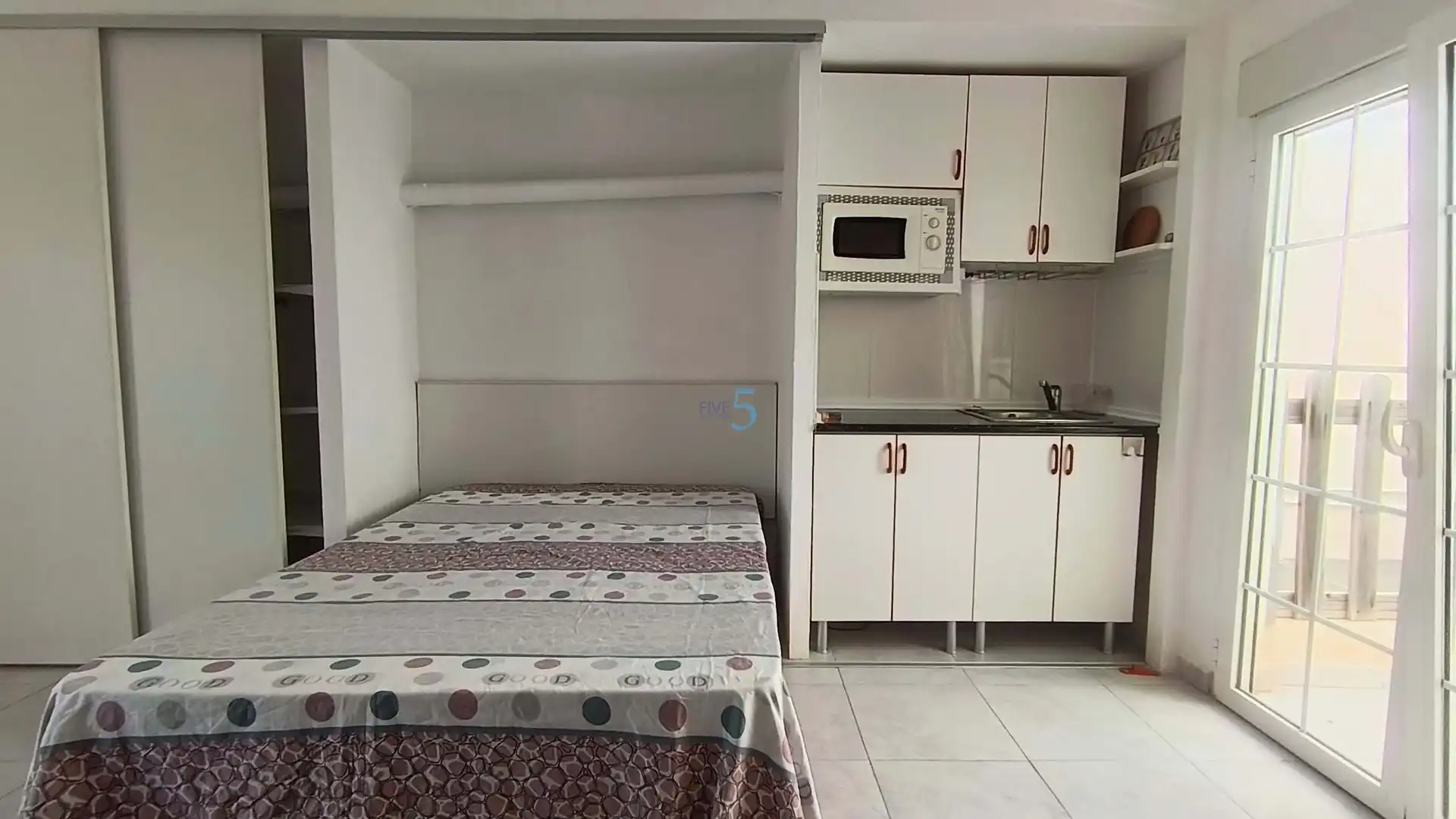 Schlafzimmer von Einfamilien-Reihenhaus zum Verkauf in Torrevieja mit Klimaanlage, Heizung und Möbliert