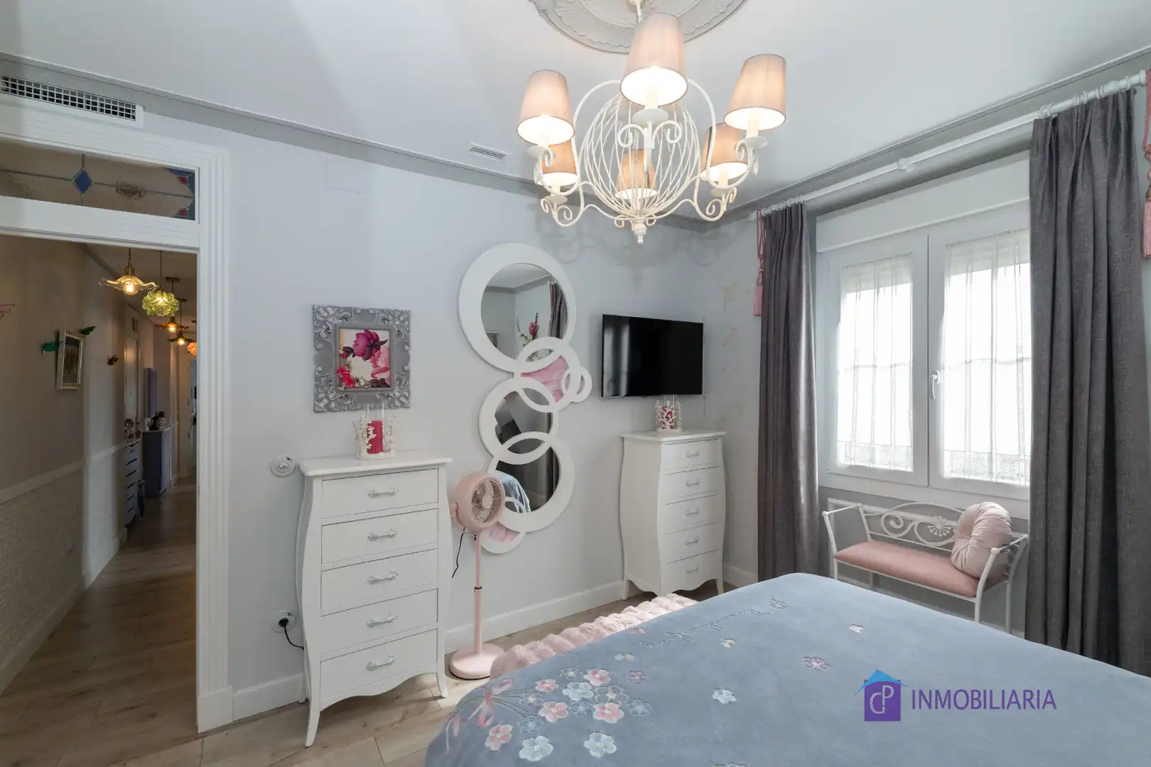 Habitación de Piso en venta en Zaragoza con Aire acondicionado, Calefacción y Horno