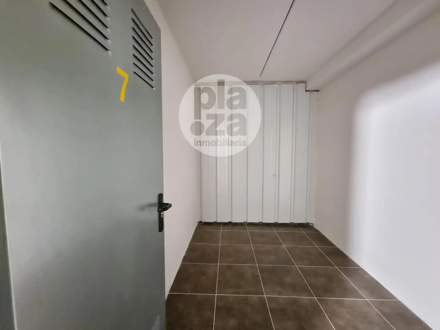Piso en venta en Burgos con Calefacción, Terraza y Trastero
