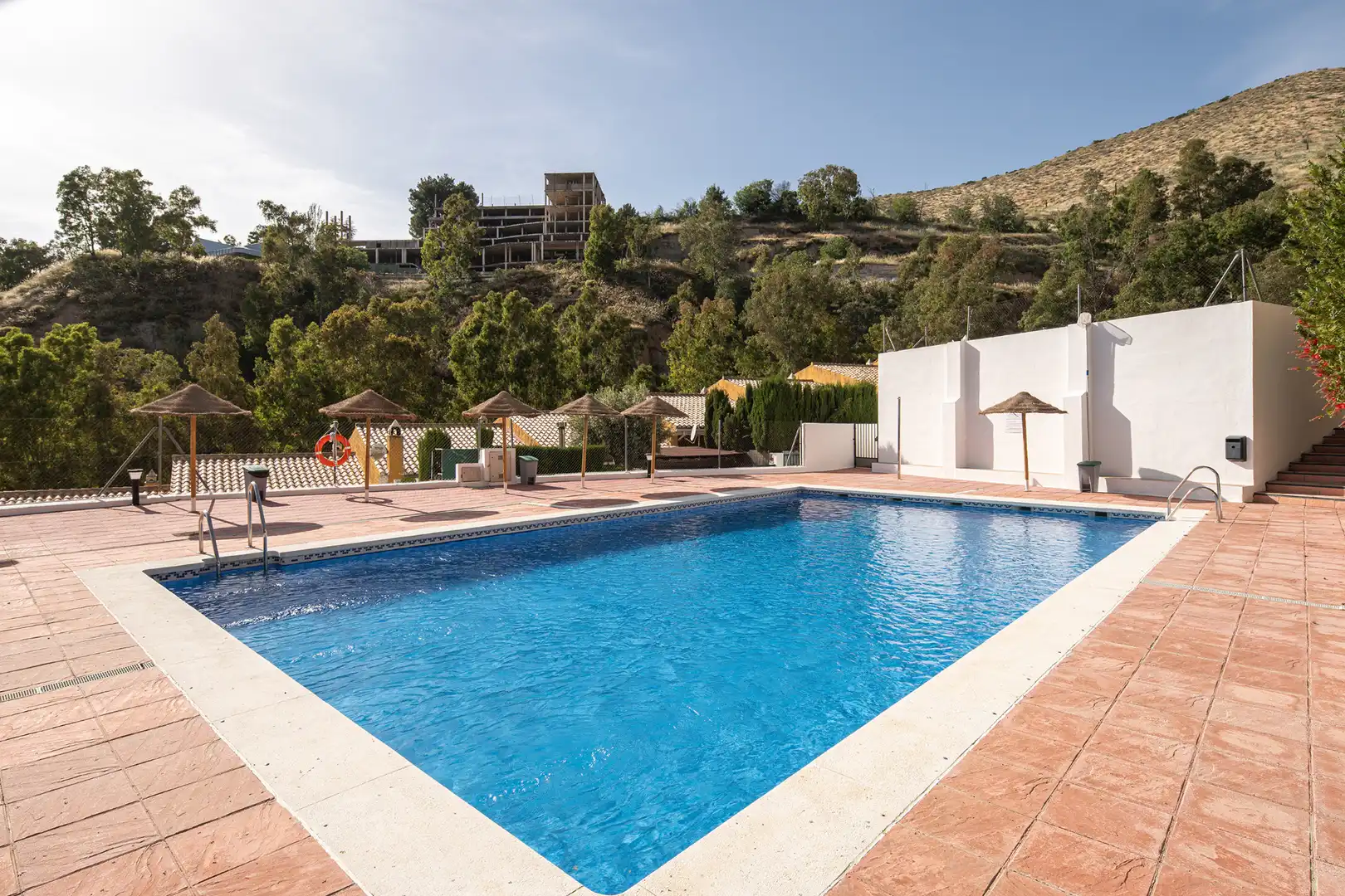 Piscina de Casa adosada en venta en Cenes de la Vega con Aire acondicionado, Calefacción y Terraza