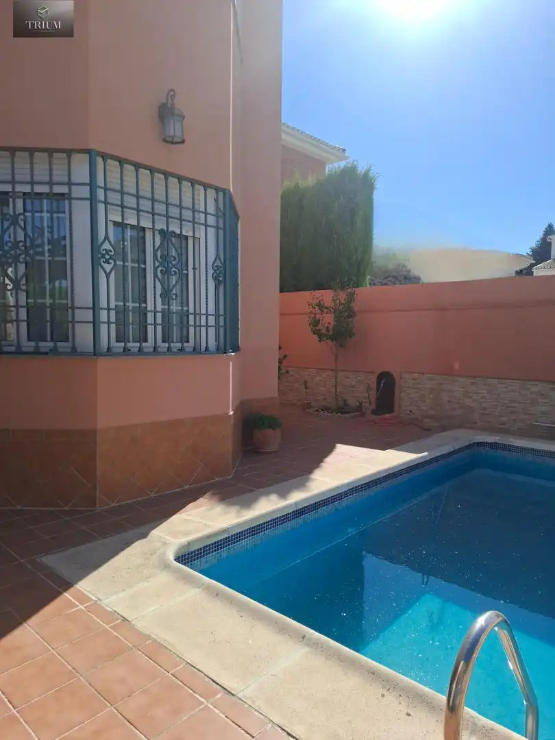 Villa avec terrasse à vendre à Genil, imagen 9