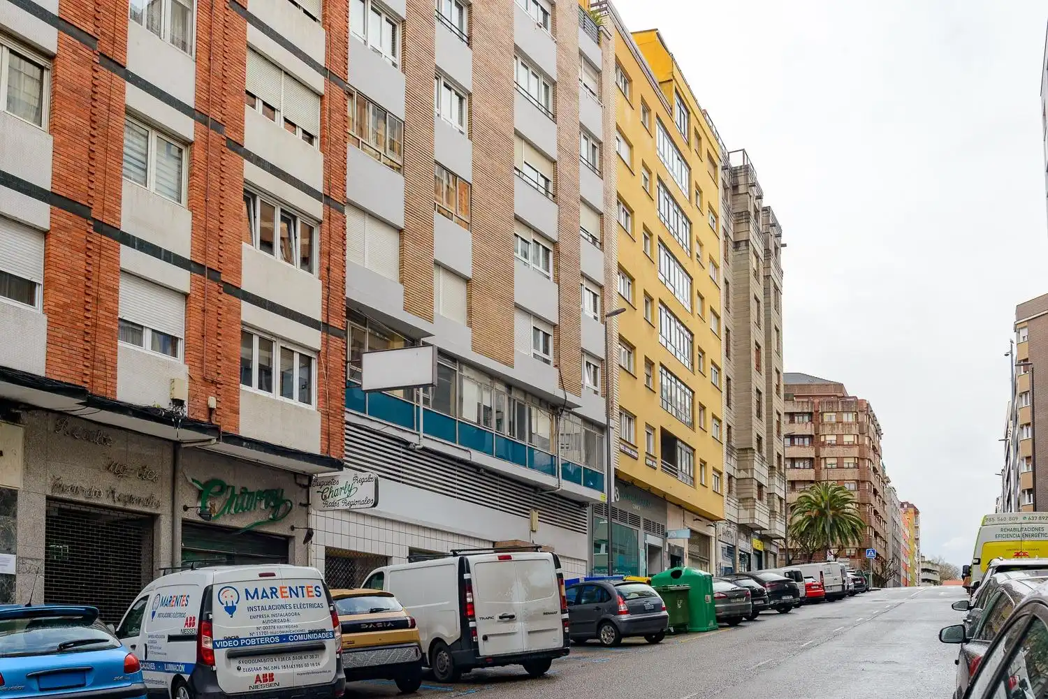 Vista exterior de Oficina en venda en Avilés