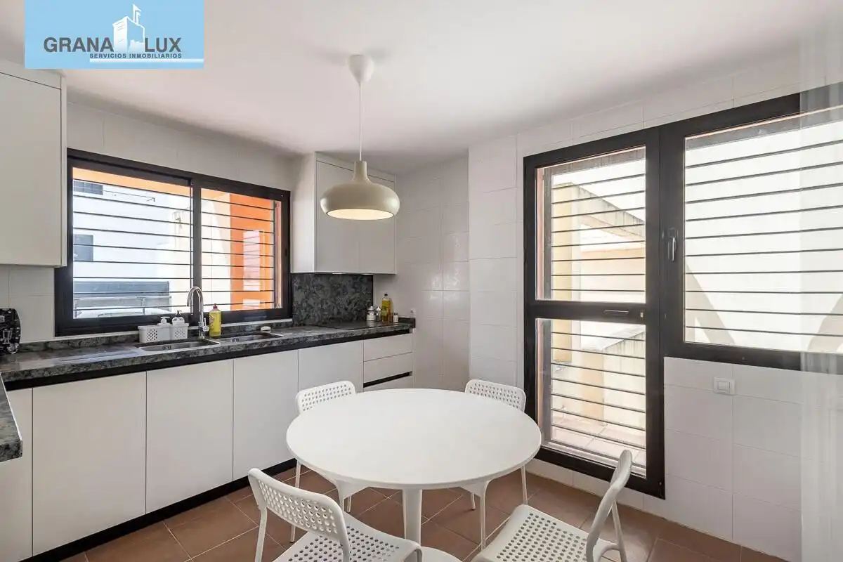 Casa a schiera con terrazza in vendita a Calle del Majuelo, imagen 13