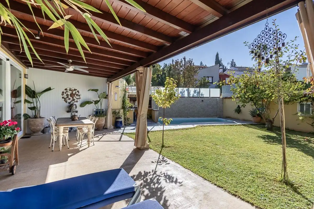 Casa con terraza en venta en Genil, imagen 4