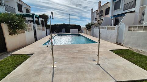 Foto 2 de Casa adosada en venta en Calle Isla de la Toja, El Puerto, Almería