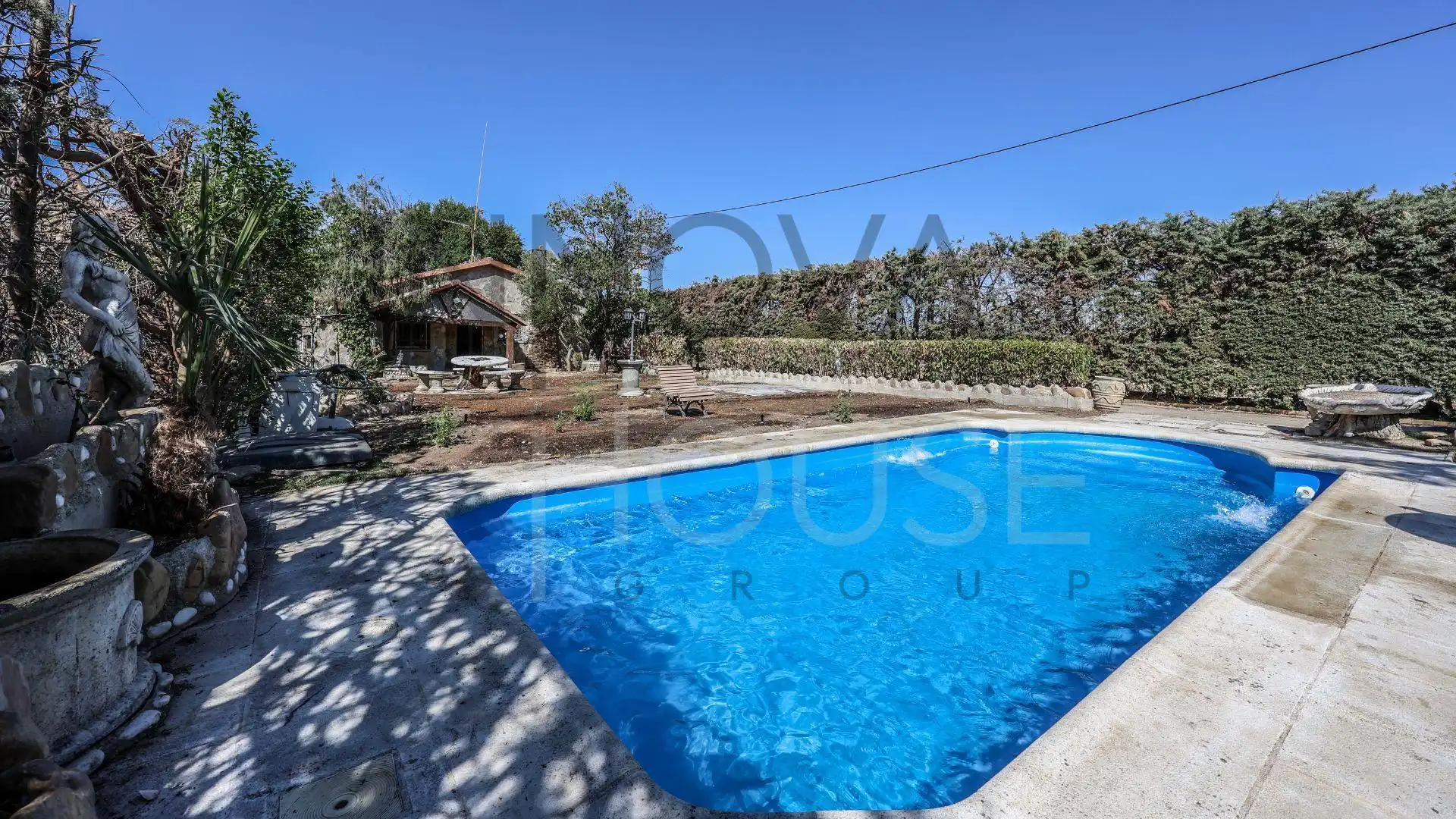 Piscina de Casa o xalet en venda en Talamanca de Jarama amb Jardí privat, Terrassa i Piscina