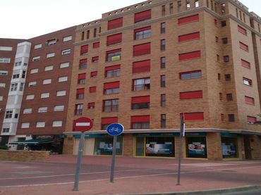 Aparcamiento con ascensor en venta en FANCISCO JIMENEZ RUIZ