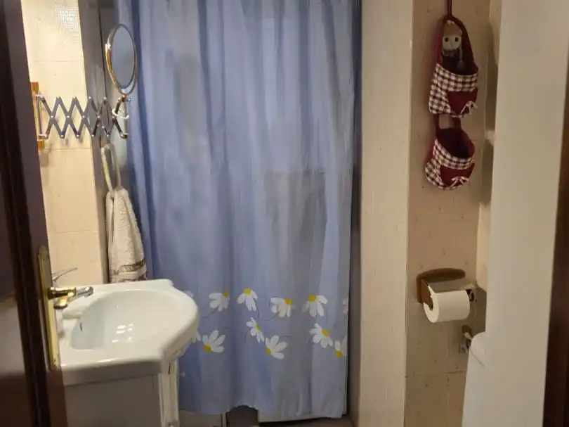 Baño de Piso en venta en  Madrid Capital