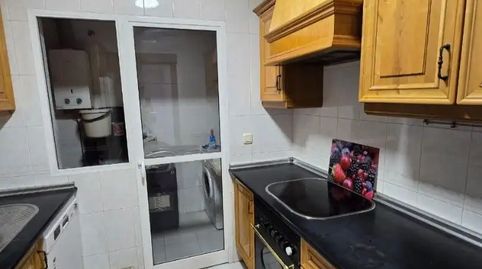 Foto 2 de Piso en venta en Calle Maestra Ángeles Aspiazu, 16, Centro ciudad, Fuengirola