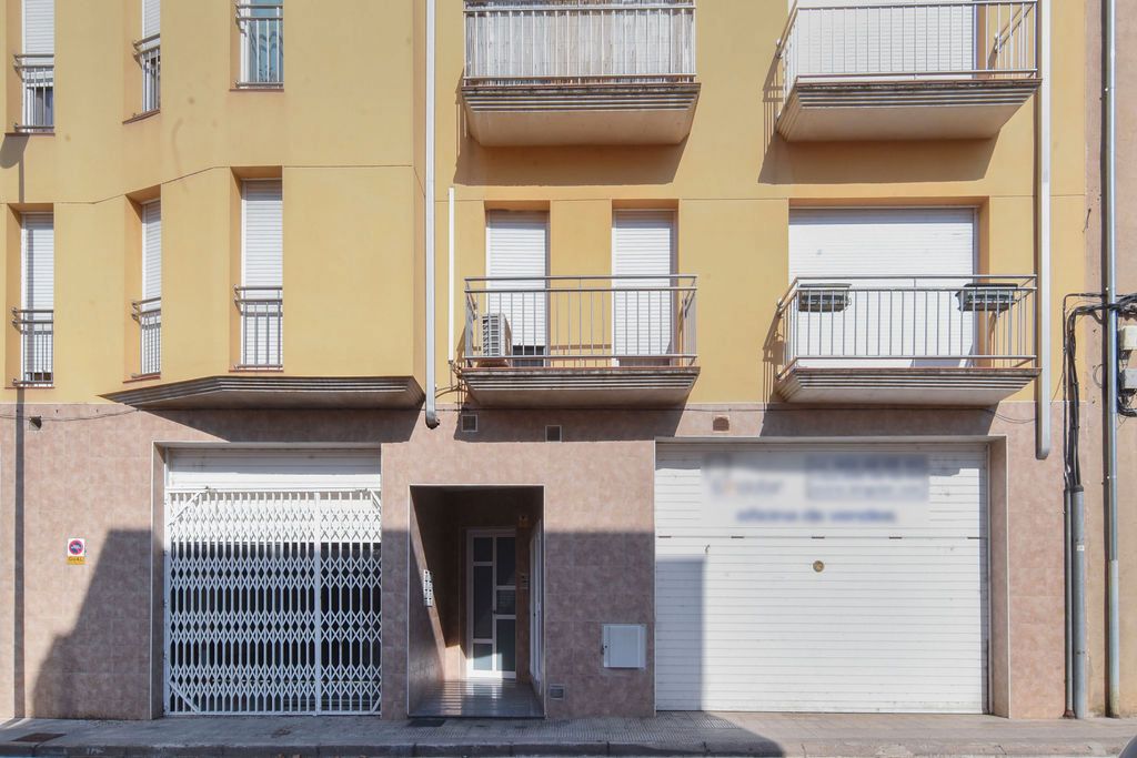 Exterior view of Duplex for sale in Manlleu  with Air Conditioner and Heating