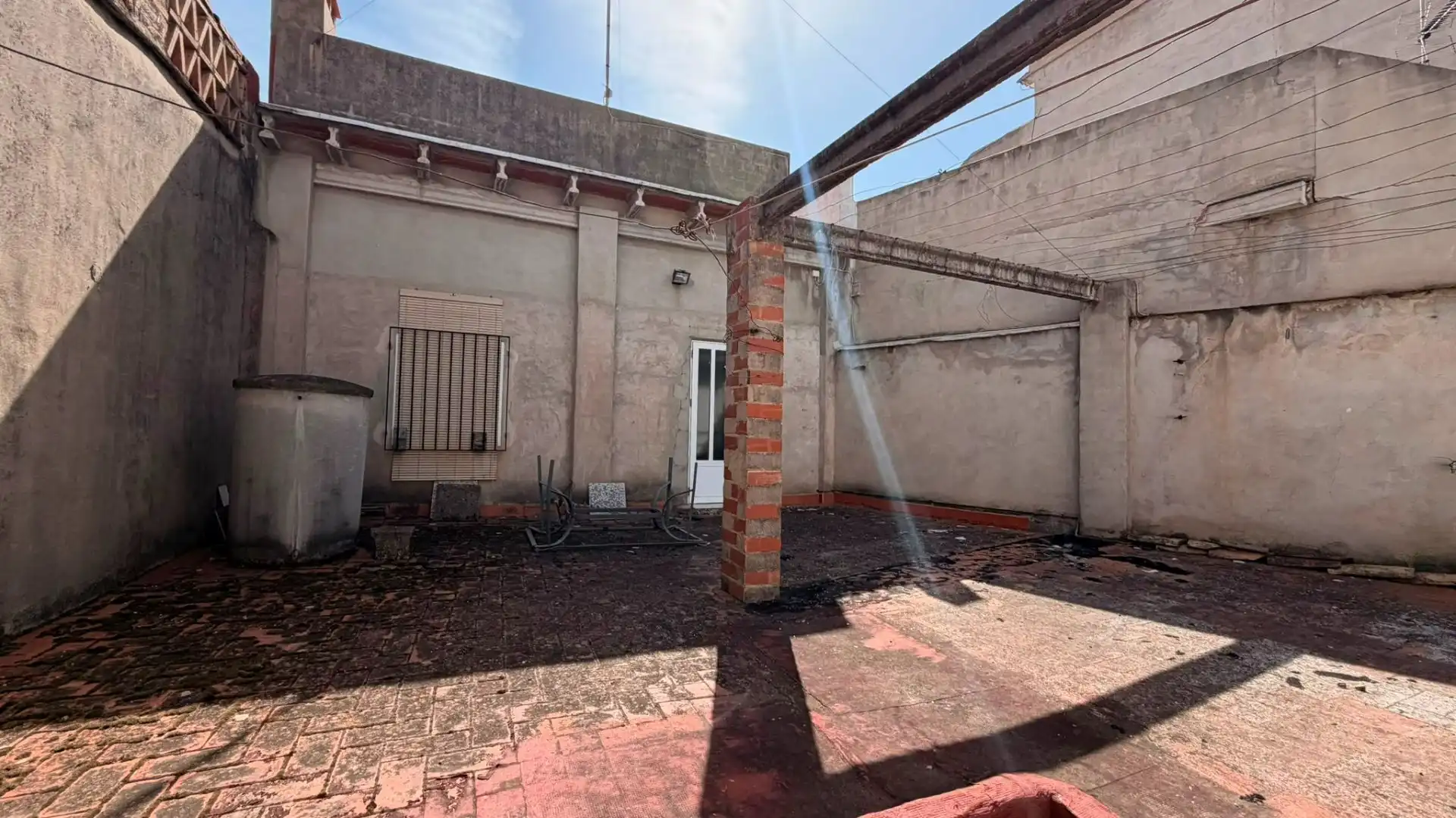 Exterior view of Houses for sale in Alberic  with Heating, Private garden and Storage room